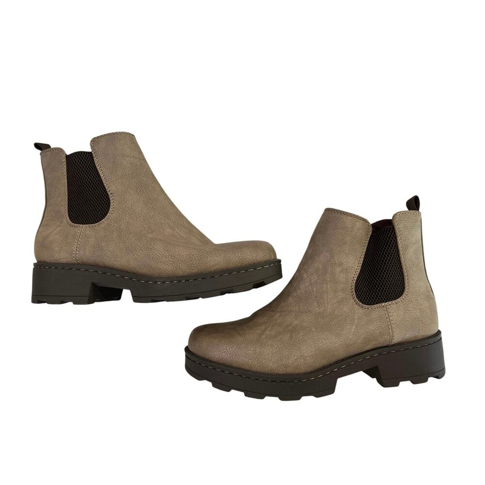 B.O.C. Cabella Chelsea Boots Size 7 Taupe Lug Sole